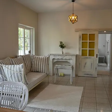 House Apartment *